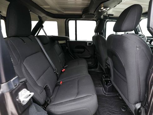 Used 2022 Jeep Wrangler Unlimited Sport AWD/4WD image 23
