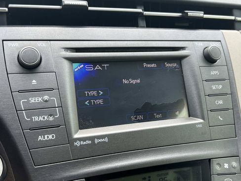Used 2012 Toyota Prius Three FWD image 23