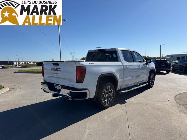 Used 2023 GMC Sierra 1500 SLT w/ SLT Premium Package AWD/4WD image 5