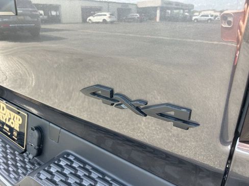 New 2026 RAM 1500 Laramie AWD/4WD image 40