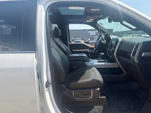 Used 2015 Ford F150 King Ranch w/ Equipment Group 601A Luxury AWD/4WD image 19