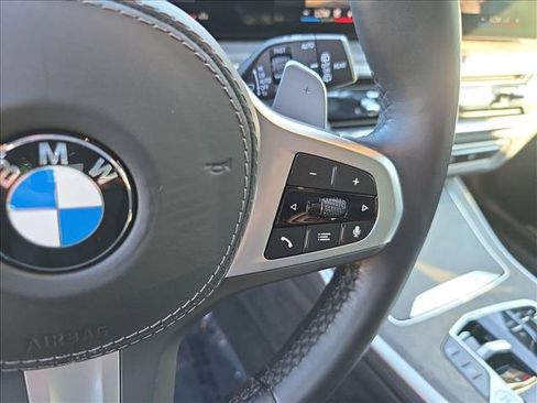Used 2026 BMW X5 xDrive40i w/ M Sport Package AWD/4WD image 19