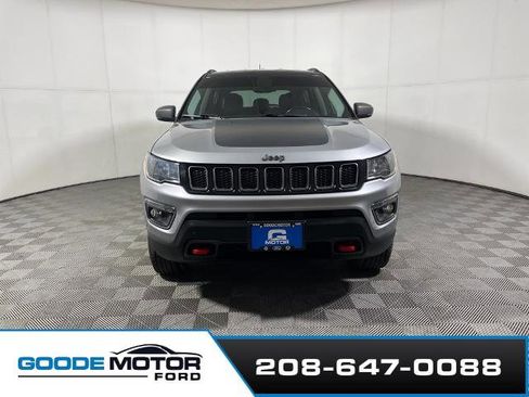 Used 2020 Jeep Compass Trailhawk image 3