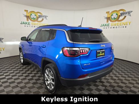 Used 2022 Jeep Compass Latitude w/ Sun and Sound Group image 6