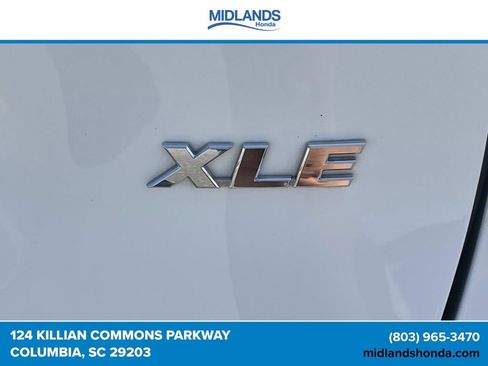 Used 2024 Toyota RAV4 XLE w/ Convenience Package FWD image 8