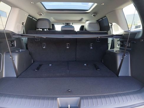 Used 2025 Hyundai Santa Fe Limited FWD image 16