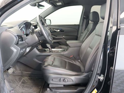 Used 2023 Chevrolet Traverse RS FWD image 8