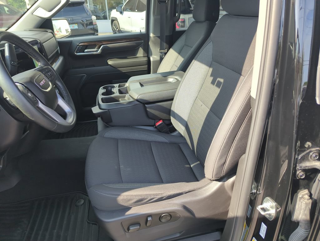 Used 2025 GMC Sierra 1500 Elevation RWD image 11