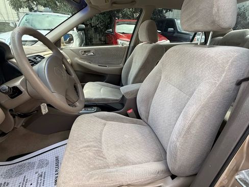 Used 2001 Honda Accord LX image 29