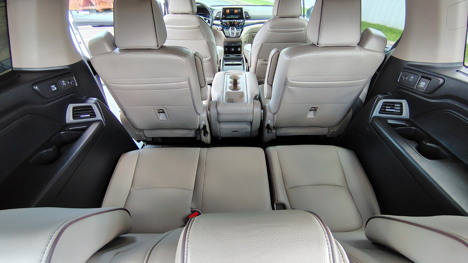 Used 2023 Honda Odyssey Elite image 22