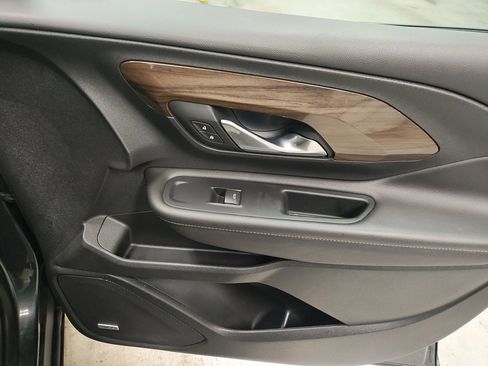 Used 2020 GMC Terrain Denali w/ Denali Premium Package image 9