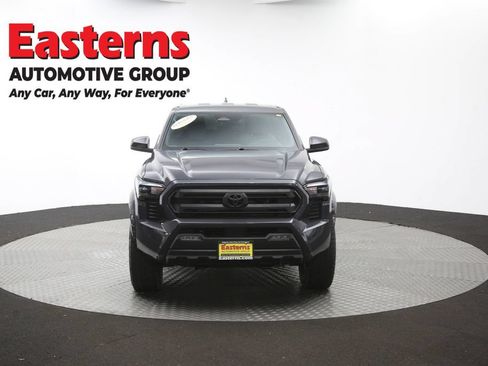Used 2025 Toyota Tacoma SR5 AWD/4WD image 52