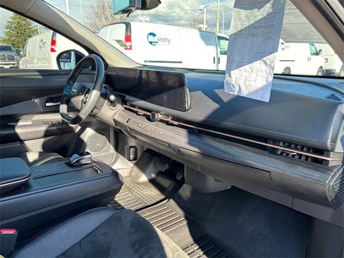 Used 2023 Nissan Ariya FWD image 48