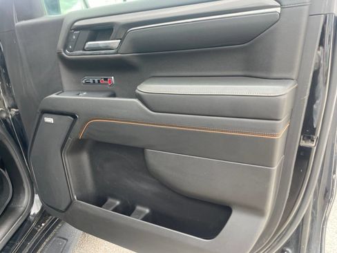 Used 2024 GMC Sierra 1500 AT4 w/ Technology Package AWD/4WD image 14