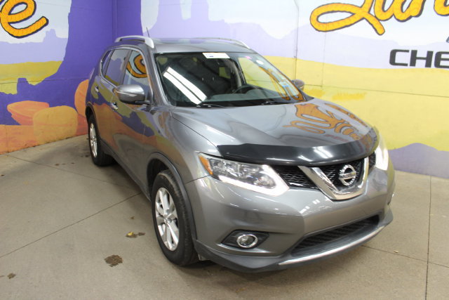 Used 2015 Nissan Rogue SV AWD/4WD image 2