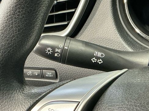 Used 2016 Nissan Rogue S w/ Appearance Package image 13