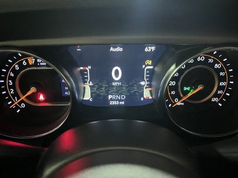 Used 2021 Jeep Gladiator Sport image 17