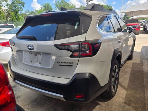Used 2023 Subaru Outback Touring XT AWD/4WD image 8