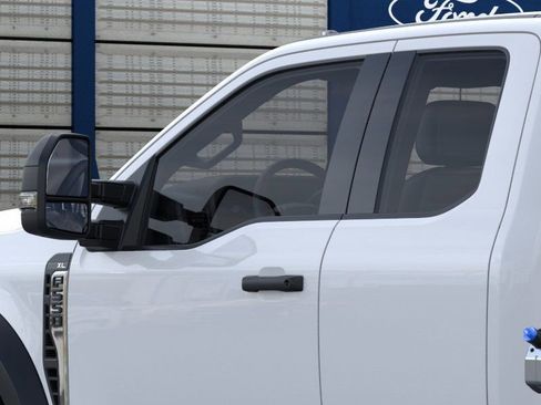 New 2026 Ford F550 4x4 SuperCab Super Duty image 21