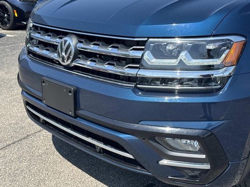 Used 2019 Volkswagen Atlas SEL R-Line AWD/4WD image 10