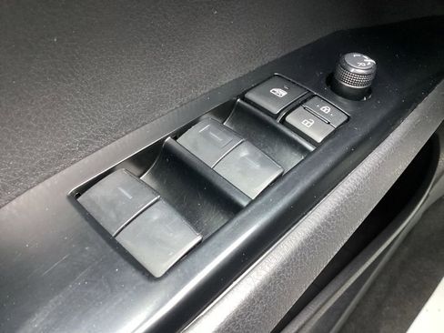 Used 2025 Toyota Camry LE image 18