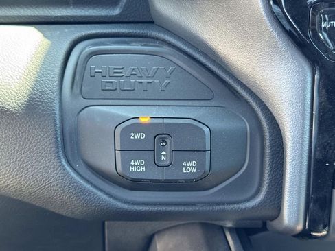 New 2026 RAM 2500 Laramie AWD/4WD image 46