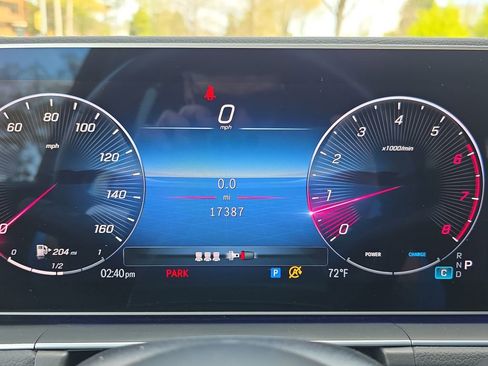 Used 2024 Mercedes-Benz GLE 450 4MATIC image 23