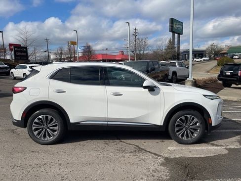 New 2025 Buick Envision Preferred image 17