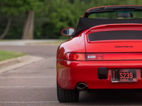Used 1995 Porsche 911 Carrera RWD image 57