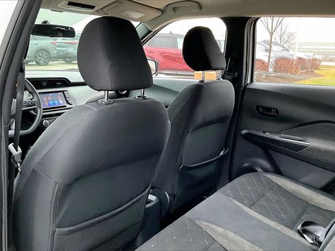 Used 2019 Nissan Kicks S image 30