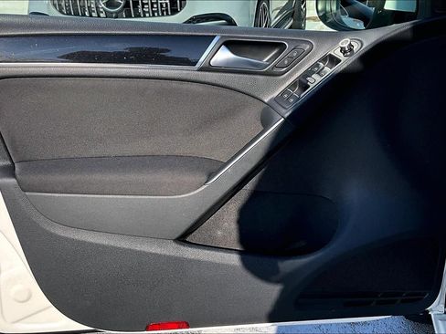 Used 2013 Volkswagen GTI 4-Door image 19