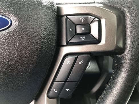 Used 2020 Ford Expedition XLT w/ Equipment Group 202A AWD/4WD image 38