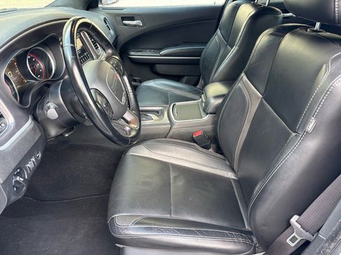 Used 2022 Dodge Charger SXT w/ Leather Interior Group image 7