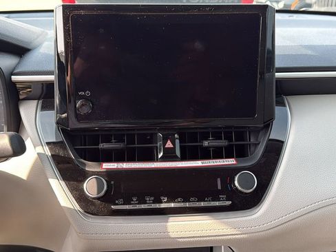 Certified 2024 Toyota Corolla Cross L FWD image 9