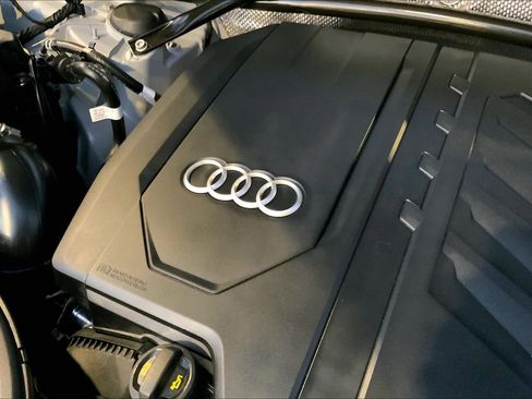 Used 2023 Audi Q5 2.0T Premium w/ Convenience Package image 32