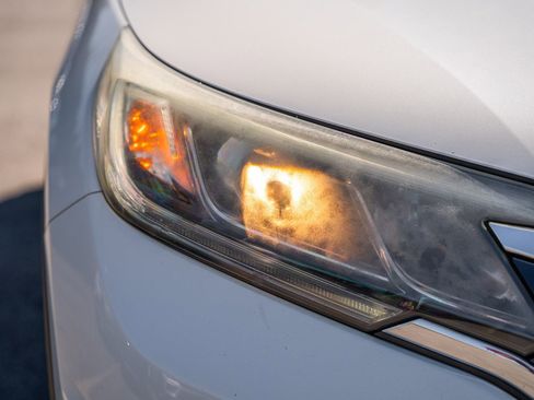 Used 2015 Honda CR-V Touring image 10