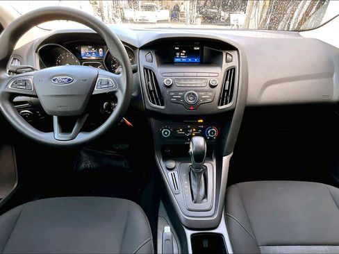 Used 2018 Ford Focus S image 15