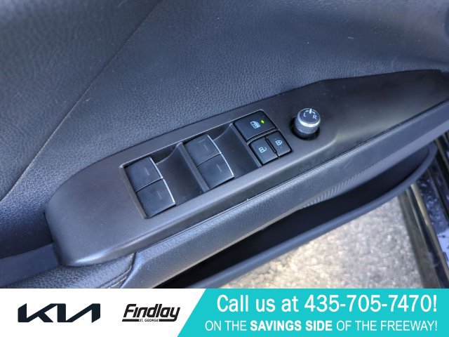 Used 2022 Toyota Camry XSE w/ Navigation Upgrade Package FWD image 14