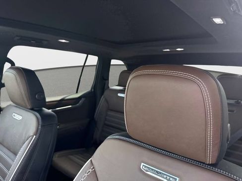 New 2026 GMC Acadia Denali Ultimate FWD image 17