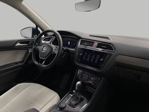Used 2021 Volkswagen Tiguan SEL AWD/4WD image 19