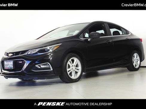 Used 2018 Chevrolet Cruze LT w/ Convenience Package image 1