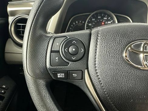 Used 2014 Toyota RAV4 LE AWD/4WD image 15