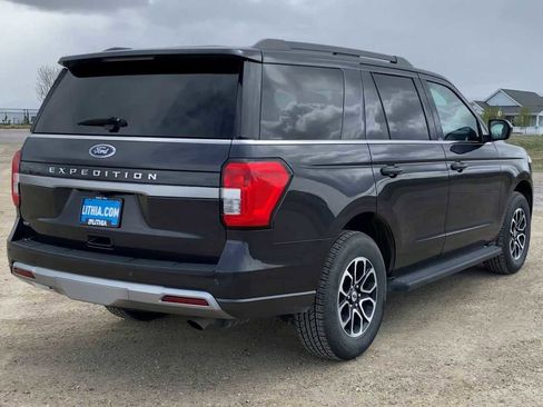 Used 2024 Ford Expedition XLT AWD/4WD image 8