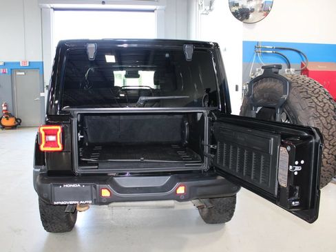 Used 2022 Jeep Wrangler Unlimited Rubicon AWD/4WD image 26
