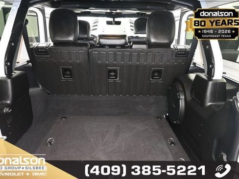 Used 2023 Jeep Wrangler Unlimited Rubicon 4xe w/ Cold Weather Group AWD/4WD image 14