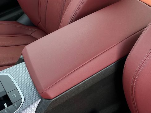 Used 2025 BMW M240i Coupe w/ Premium Package RWD image 40