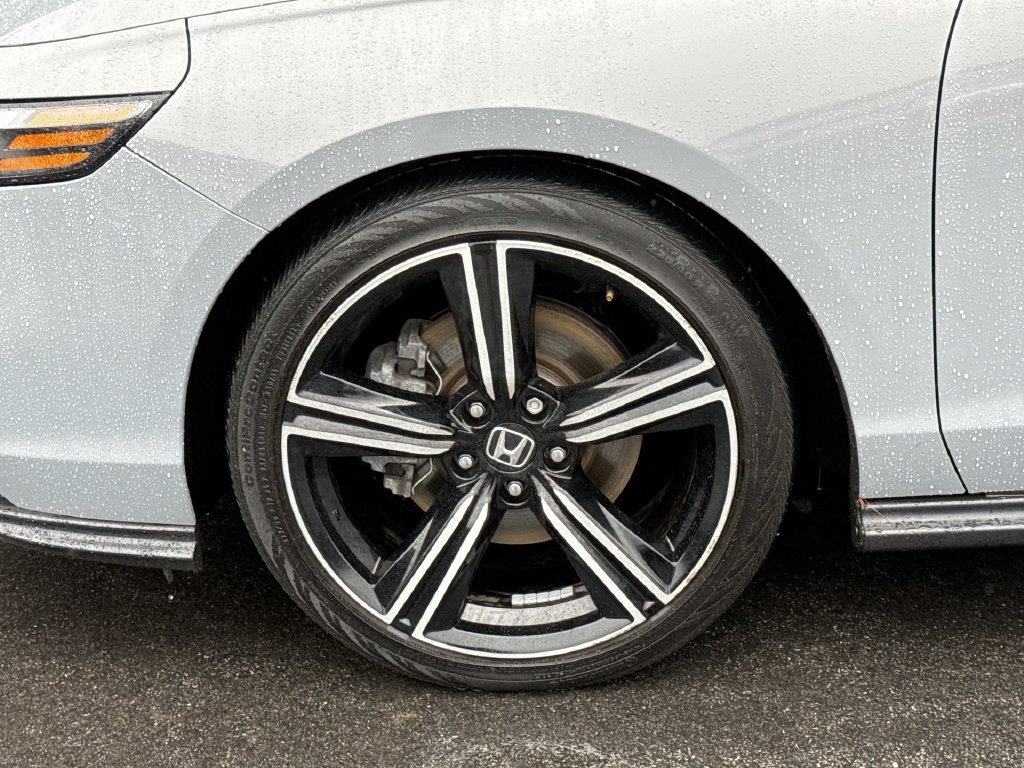Used 2025 Honda Accord Sport image 11