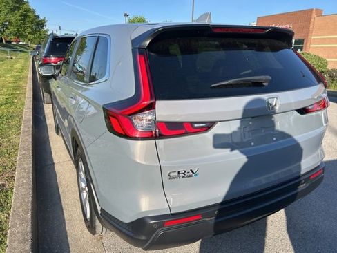 Used 2024 Honda CR-V EX-L image 4