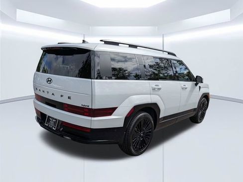 Used 2025 Hyundai Santa Fe Calligraphy FWD image 4