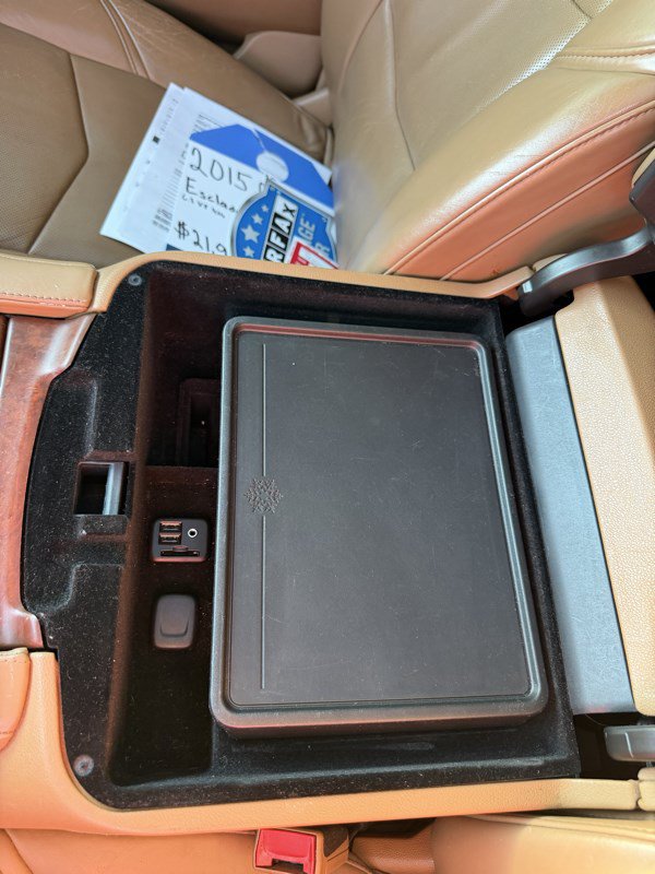 Used 2015 Cadillac Escalade Platinum AWD/4WD image 15